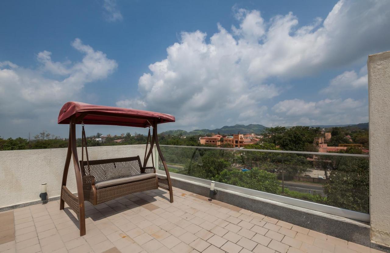 Villa Azul By Stayvista, Offering A Snooker Table, Terrace, Swimming Pool & A Spacious Lawn With A Charming Gazebo For A Perfect Getaway Lonavala Exteriör bild